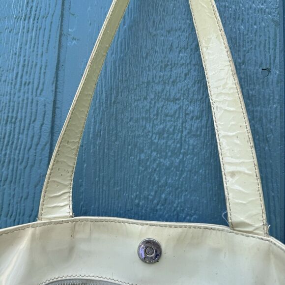 TORY BURCH Perforated Logo XL Black Patent Leather TOTE *Read* - Picture 7 of 8